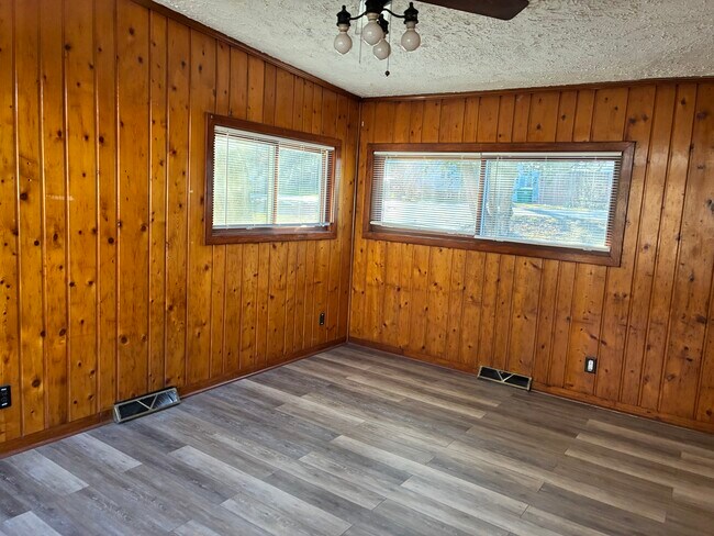 Foto del edificio - 2300 Midvale Ave