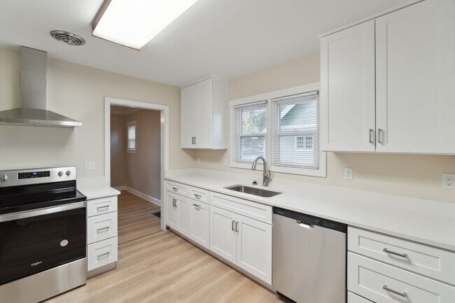 Foto del edificio - Single Family Home on Spokanes Sought Afte...