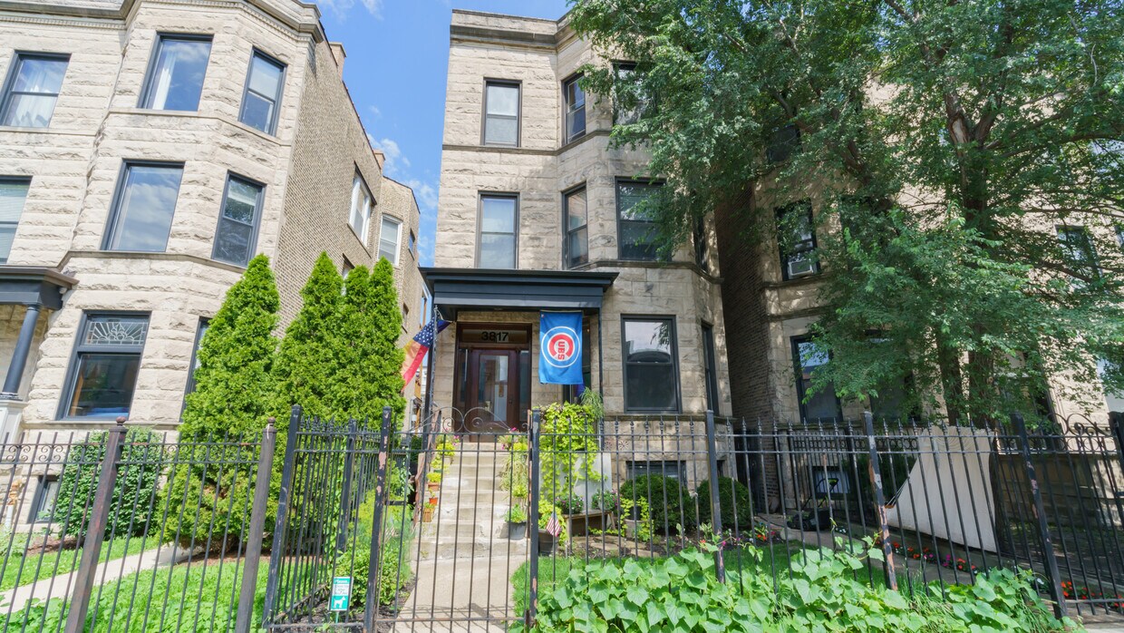 Foto principal - 3817 N Wilton Ave