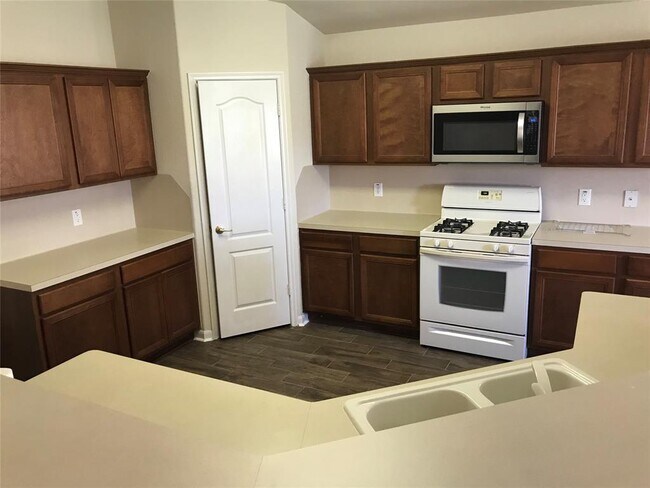 Foto del edificio - 16819 Bending Creek Ln