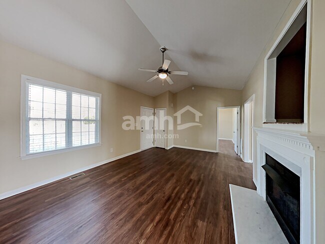 Foto del edificio - 137 Glory Ridge Way