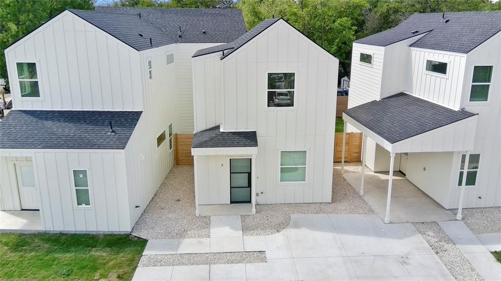 Primary Photo - 6107 Begonia Cir