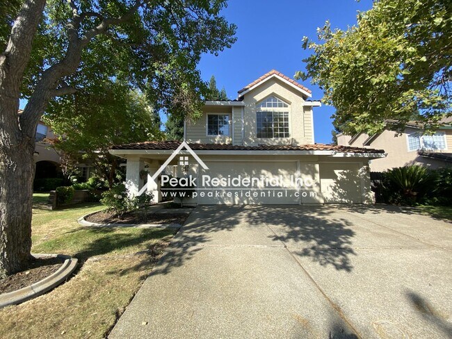 Building Photo - Wonderful Folsom 4bd/3ba Home with 3 Car G...