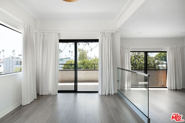 Foto del edificio - 817 10th St