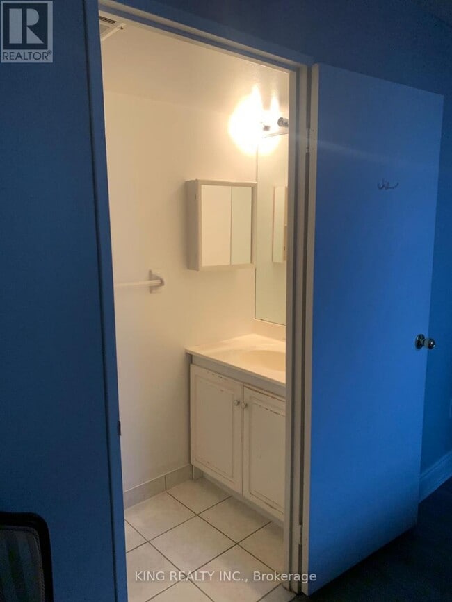 Building Photo - 25 Sunrise Ave