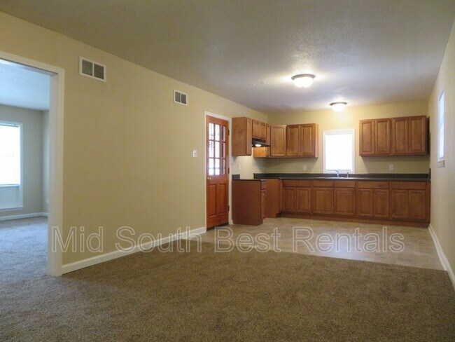 Foto del edificio - 3344 Seaforth Dr