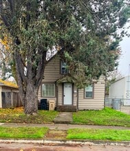 Building Photo - 1090 SW 8th Ave