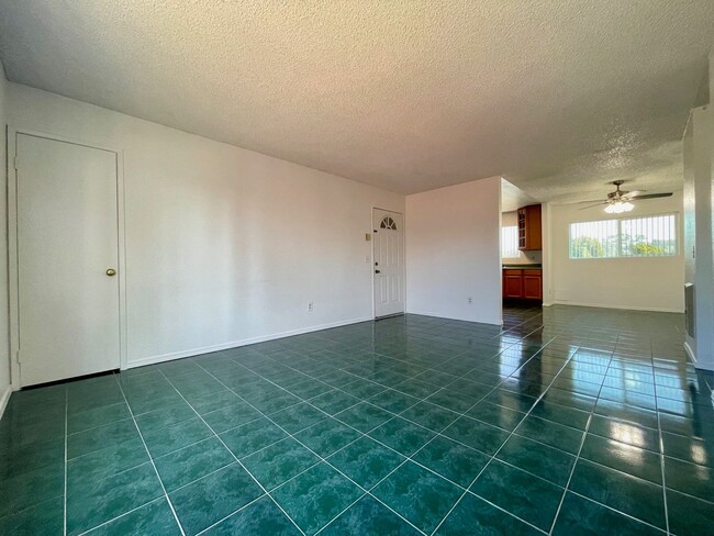 Foto del edificio - 2 Bedroom 1 Bathroom Condo in San Diego, c...