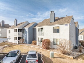 Building Photo - Cottonwood Terrace