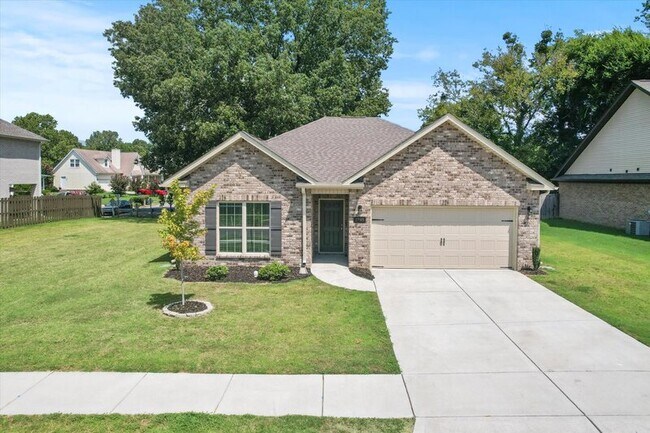 Building Photo - 1795 Stampede Cir