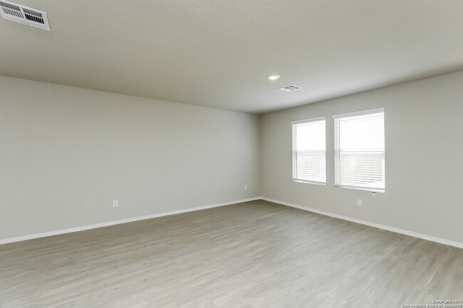 Building Photo - 10634 Borlaug St