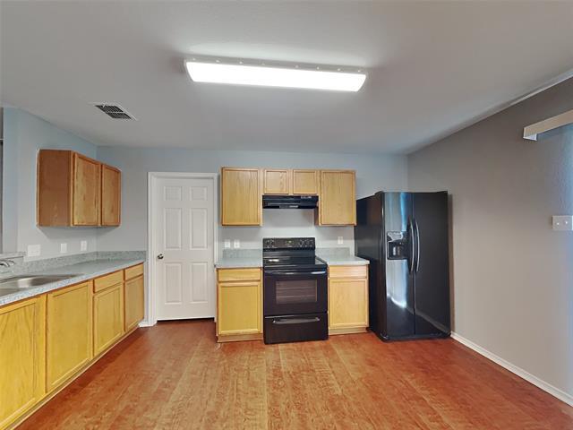 Building Photo - 2057 Wildwood Dr