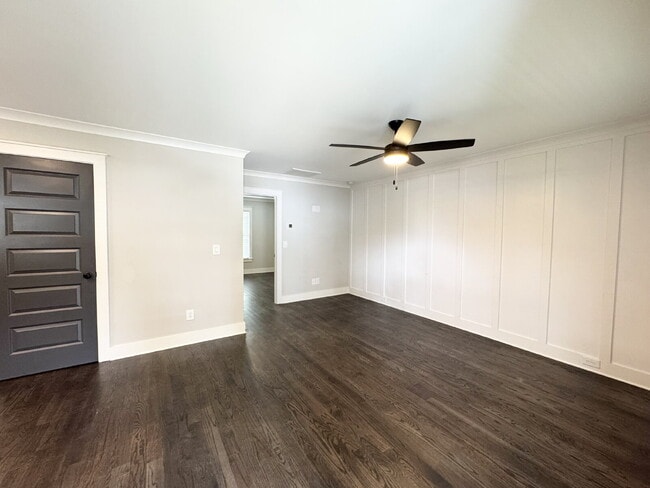 Building Photo - Walk to Downtown Ball Ground—Charming 1 Be...