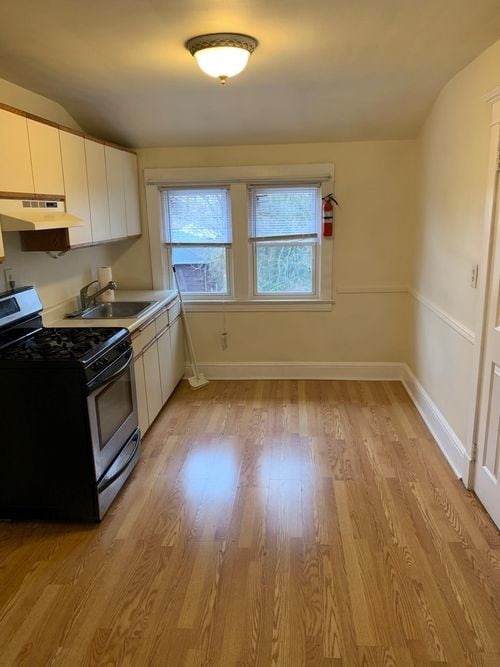 60 Prospect Ave, Woodcliff Lake, NJ 07677 Room for Rent in Woodcliff
