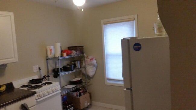 Building Photo - 117 N Lucas St