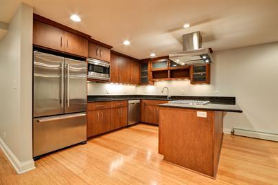 Foto del edificio - 632 W Barry Ave