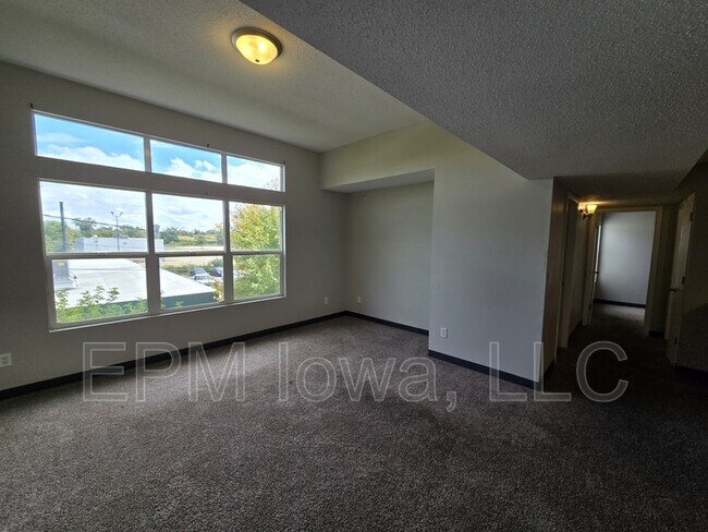 Foto del edificio - 60 Miller Ave SW