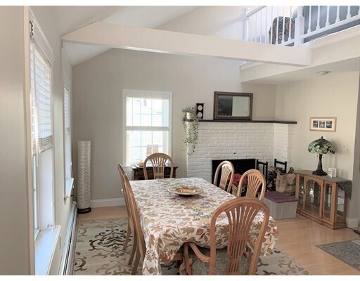 Foto del edificio - 6 Temple St