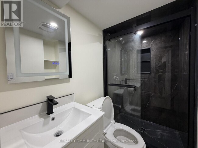 Photo du bâtiment - 3255 Turnstone Blvd