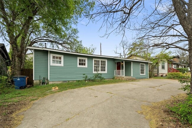 Building Photo - 2639 W 45th St