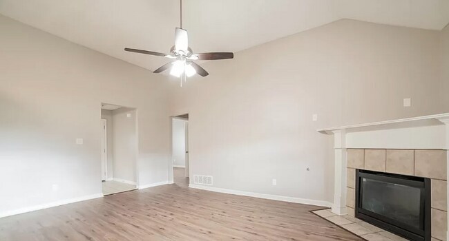 Building Photo - 7821 Bailee Ln