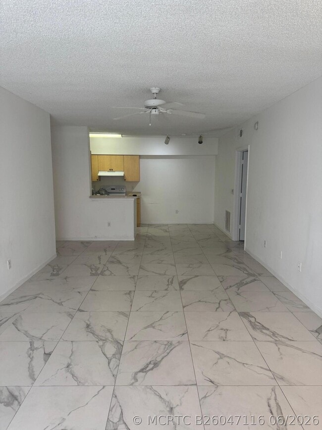 Building Photo - 10330 Fox Trail Rd S