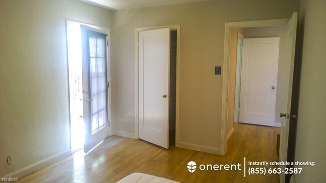Building Photo - 2 br, 1 bath Duplex - 107 42nd Ave