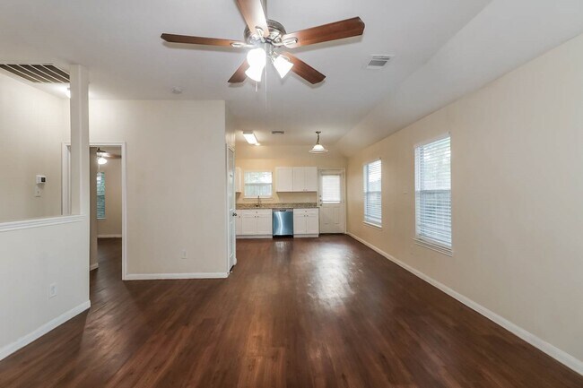 Building Photo - 15835 Regal Trace Ln