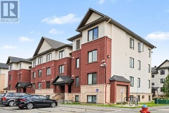 Building Photo - 145 Bluestone Private