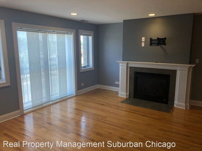 Building Photo - 2 br, 2 bath House - 7507 W Irving Park Rd #2