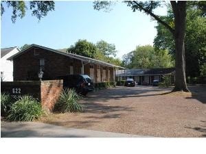 Primary Photo - 622 N Poplar St