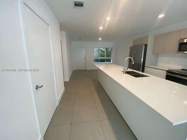 Photo - 2561 NE 193rd St House