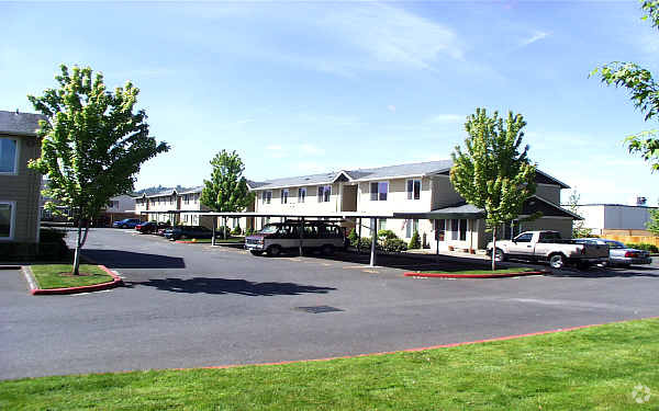 Building Photo - Alexan Park Commons