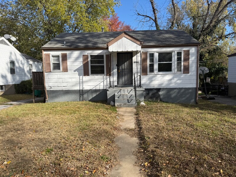 Foto principal - 10112 Cloverdale Dr