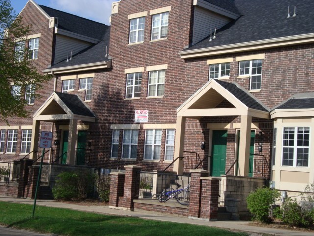 Foto del edificio - Randall Station