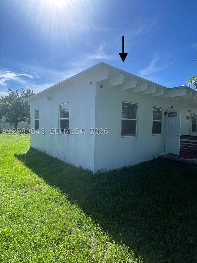 Building Photo - 26741 SW 139th Ave