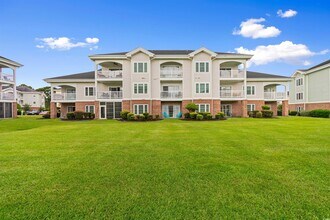 Building Photo - 4856 Carnation Cir