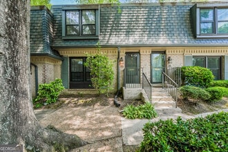 Building Photo - 35 La Rue Pl NW