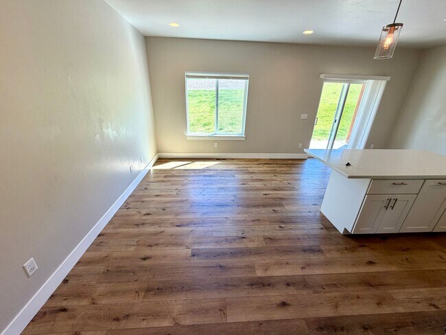 Foto del edificio - 3267 Cabernet Dr