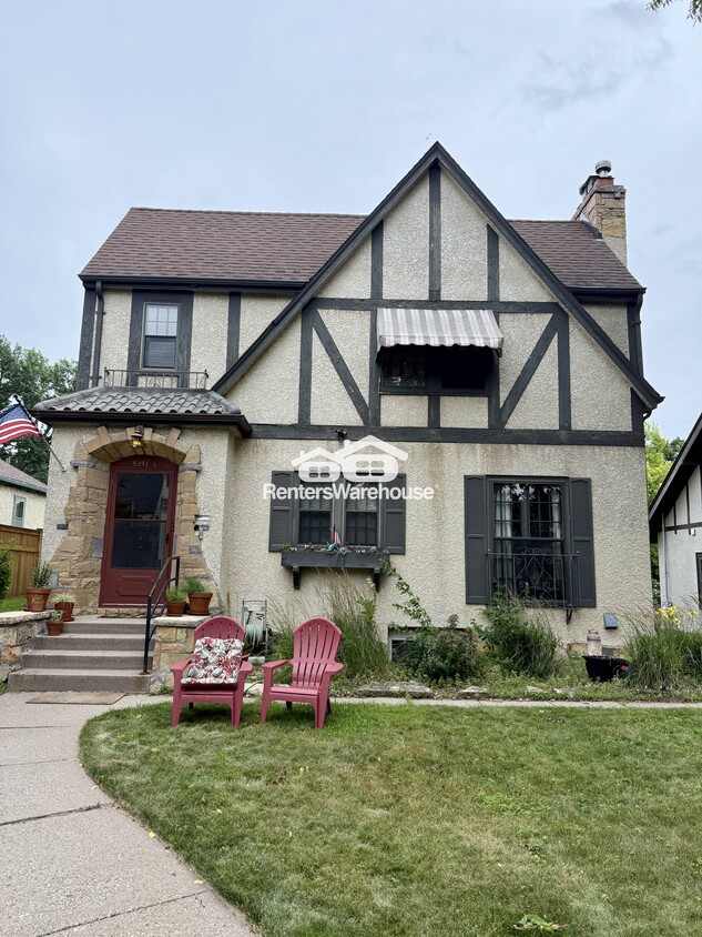 Primary Photo - 5243 Bloomington Ave