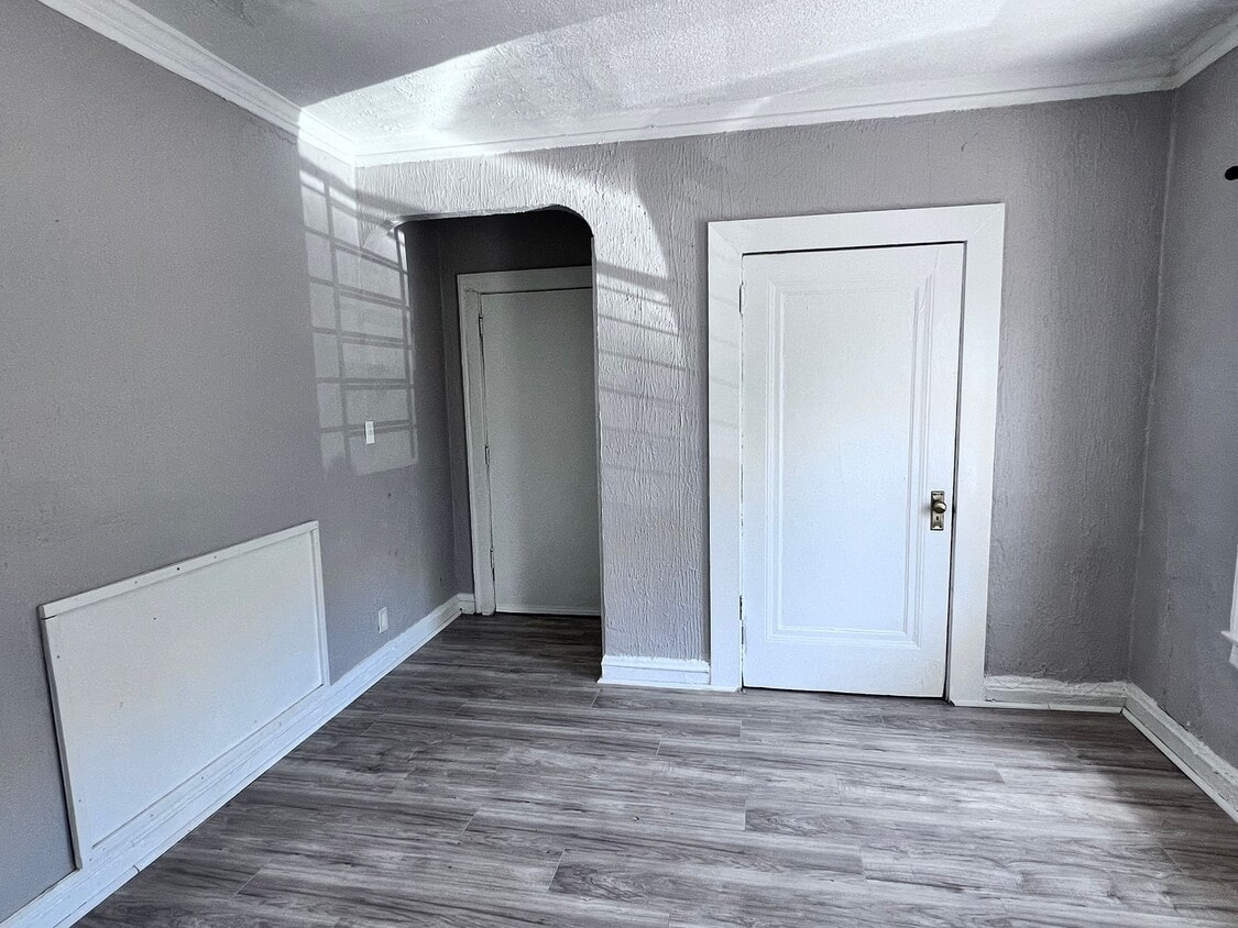 Photo - 848 Linn Dr (Cleveland, OH)