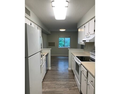 Foto del edificio - 22 Beal's Cove Rd