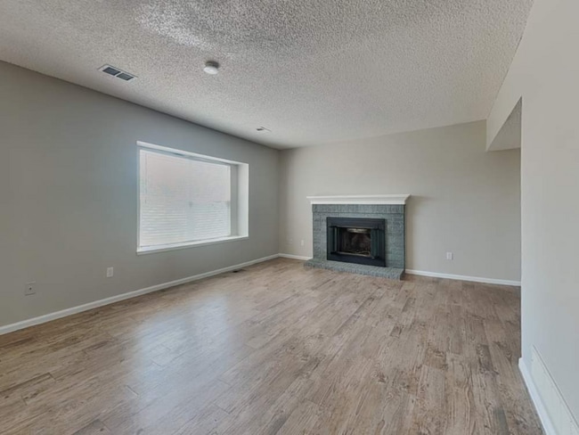Building Photo - 4610 E 105th Dr