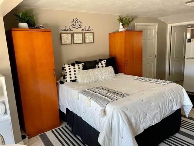 Foto principal - 665 N High Desert Rd
