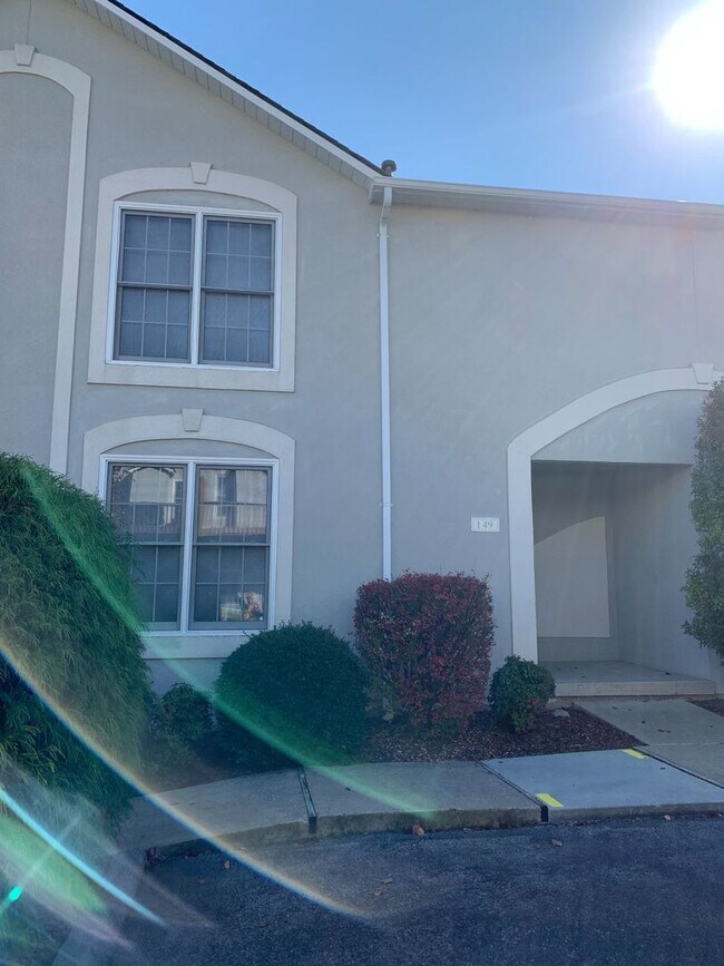 Foto del edificio - 3 Bedroom / 2.5 Bath Condo  Johnson City, TN