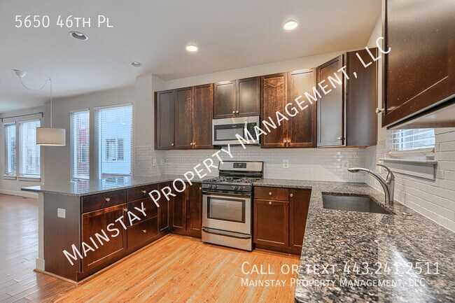 Foto del edificio - 5650 46th Pl