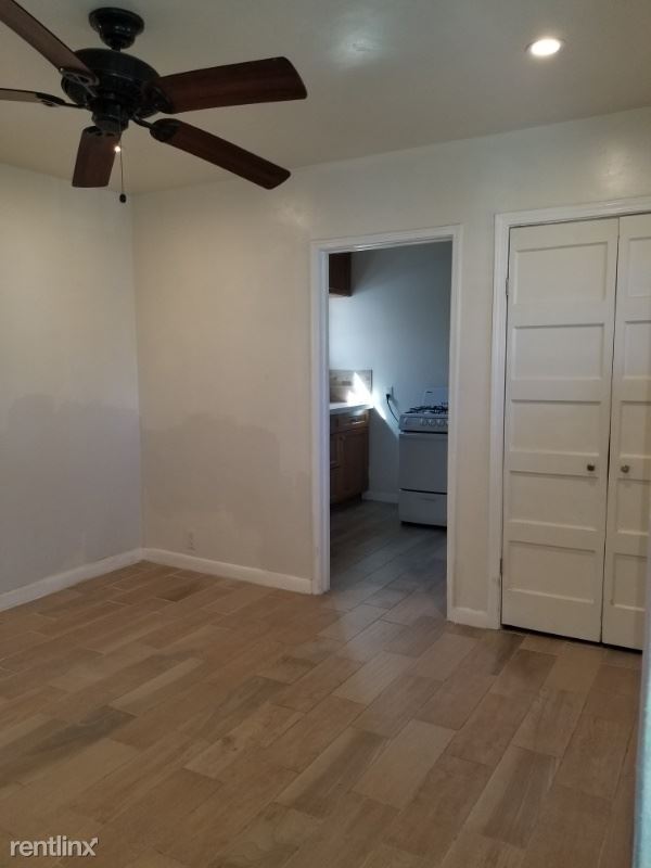 Building Photo - Studio, 1 bath Apartment - 1317 Termino Ave