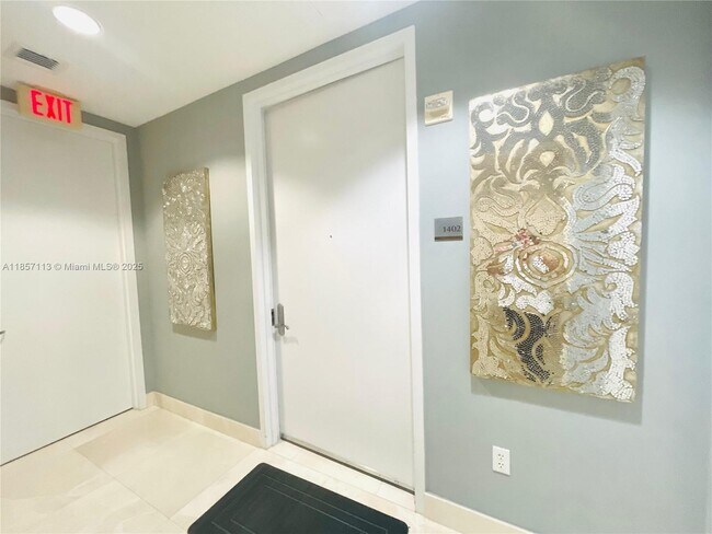 Foto del edificio - 16001 Collins Ave