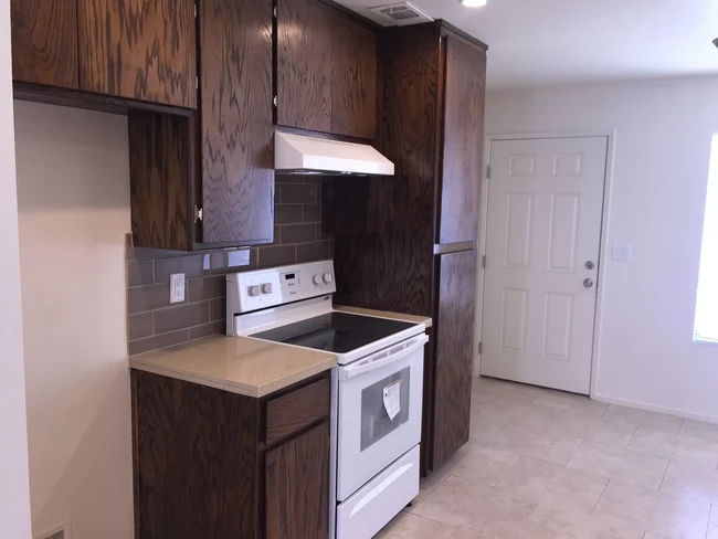 Kitchen - 9515 Thistlewood Ct