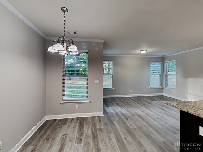 Building Photo - 83 Collins Run Dr